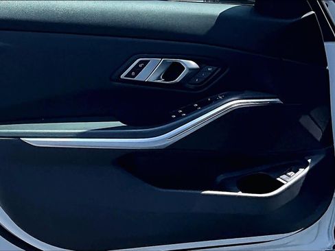 Used 2023 BMW 330i Sedan RWD image 23