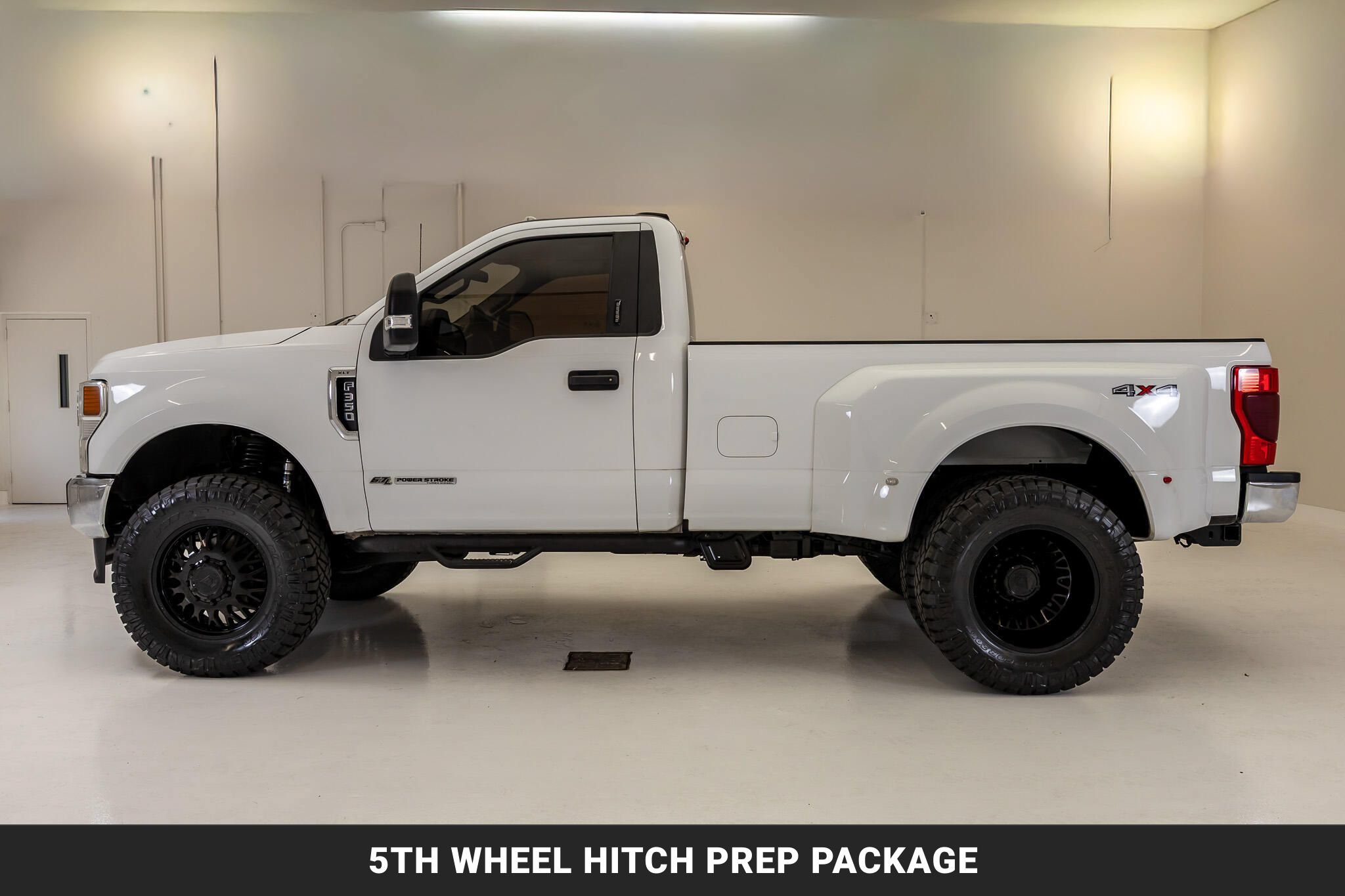 Used 2022 Ford F350 XLT w/ XLT Value Package AWD/4WD image 6