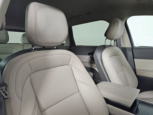 New 2025 Lincoln Nautilus Premier w/ Jet Appearance Package AWD/4WD image 12