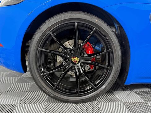 Certified 2024 Porsche 718 Cayman S RWD image 17