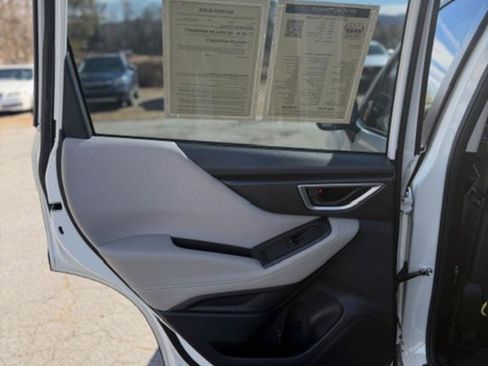 Used 2019 Subaru Forester 2.5i w/ Alloy Wheel Package image 17