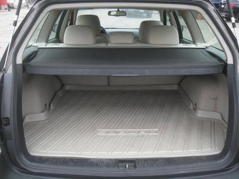 Used 2008 Subaru Outback 2.5i L.L. Bean image 12