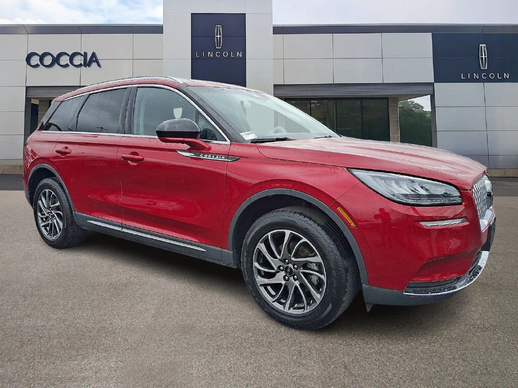 Certified 2022 Lincoln Corsair AWD w/ Equipment Group 101A image 3