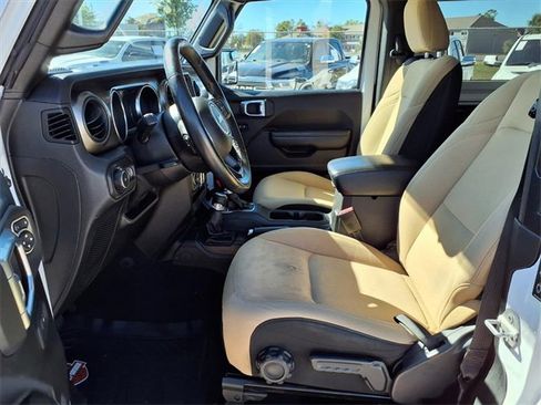 Used 2021 Jeep Wrangler Willys image 19