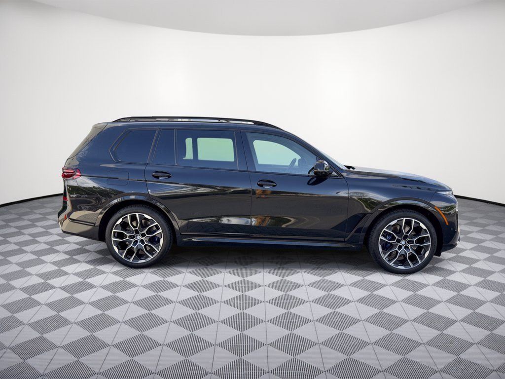 Used 2025 BMW X7 M60i w/ Executive Package AWD/4WD image 8