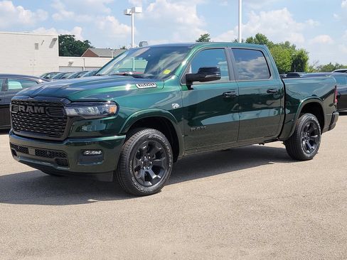 New 2026 RAM 1500 4x4 Crew Cab image 2