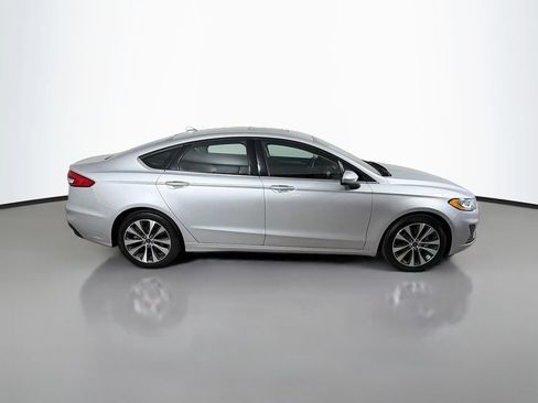Used 2019 Ford Fusion SE AWD/4WD image 5