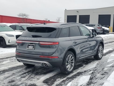 New 2026 Lincoln Corsair Premiere image 4