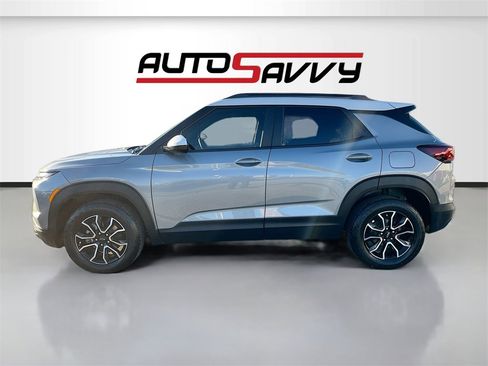 Used 2024 Chevrolet TrailBlazer ACTIV w/ Driver Confidence Package image 4