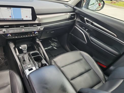 Certified 2025 Kia Telluride S AWD/4WD image 30