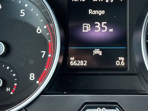 Used 2021 Volkswagen Tiguan SE R-Line FWD image 35