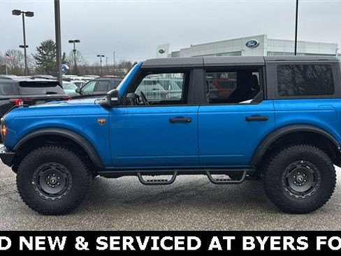 Used 2024 Ford Bronco Badlands image 3