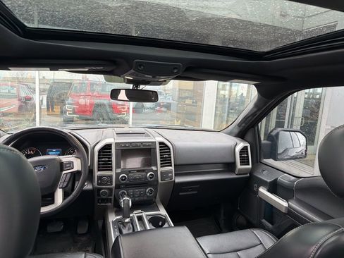 Used 2018 Ford F150 Lariat w/ Equipment Group 502A Luxury image 22