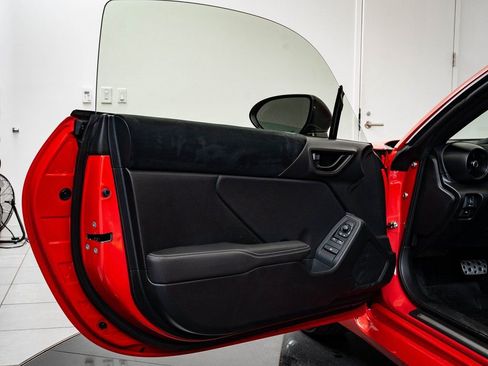 Used 2024 Toyota GR86 Premium image 24