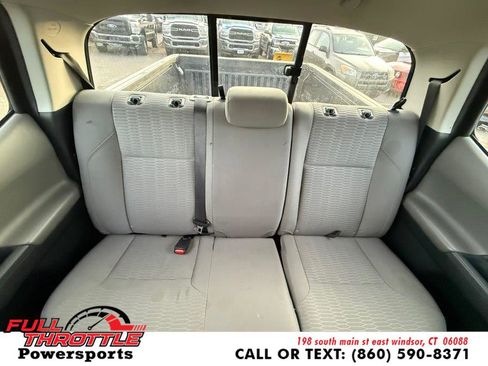 Used 2017 Toyota Tacoma SR5 image 17