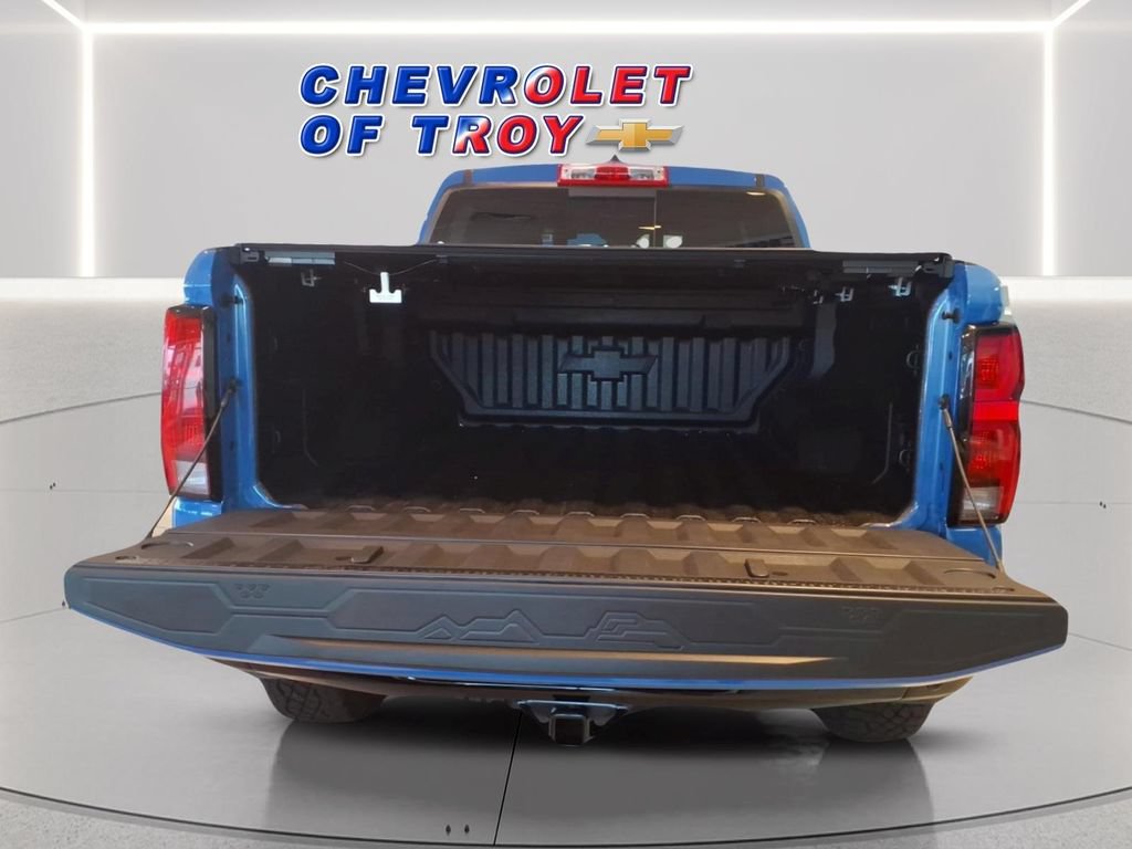 New 2026 Chevrolet Colorado ZR2 w/ Off-Road Front Bumper Package AWD/4WD image 9