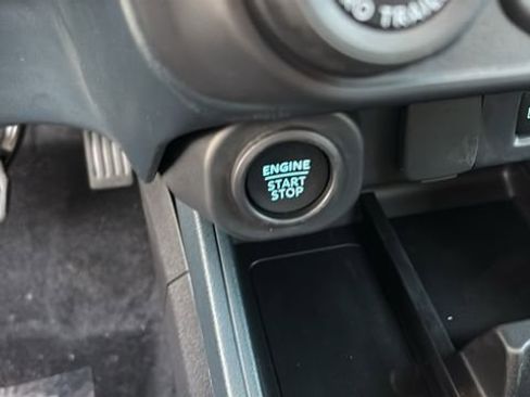 New 2026 Ford Maverick Lariat w/ Black Appearance Package image 12