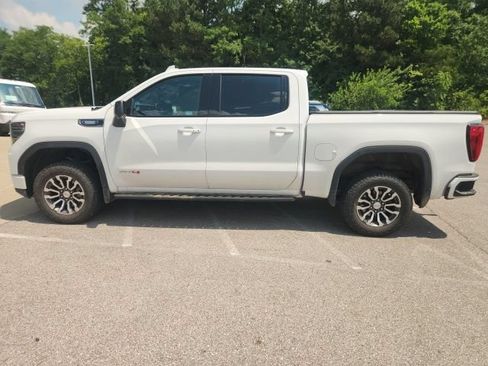 Used 2023 GMC Sierra 1500 AT4 w/ AT4 Premium Package AWD/4WD image 13