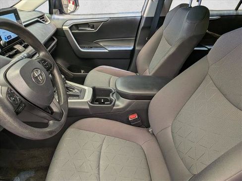 Used 2024 Toyota RAV4 XLE FWD image 14