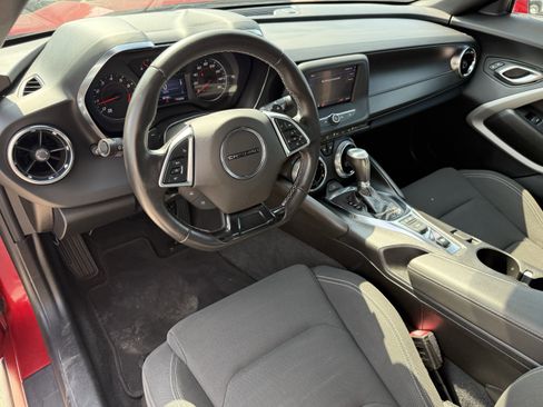 Used 2022 Chevrolet Camaro LT RWD image 13