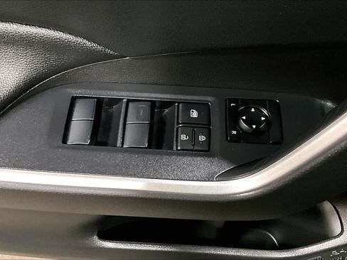 Used 2021 Toyota RAV4 LE image 35