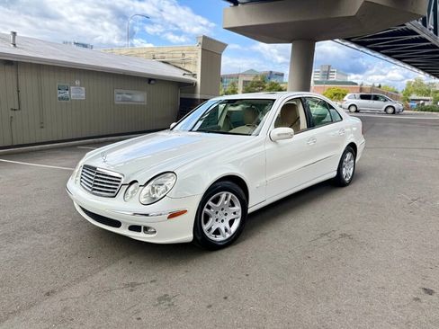 Used 2005 Mercedes-Benz E 320 Sedan image 1