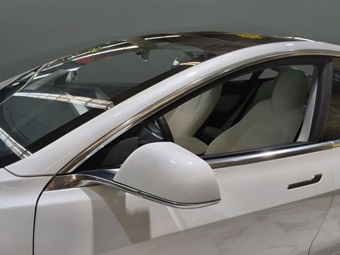 Used 2019 Tesla Model 3 Long Range AWD/4WD image 28