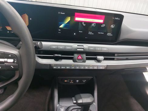 New 2026 Kia K4 FWD image 19