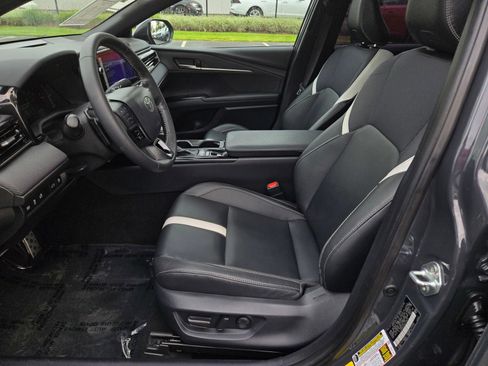 Used 2025 Toyota Camry SE w/ Multimedia Upgrade Package FWD image 15