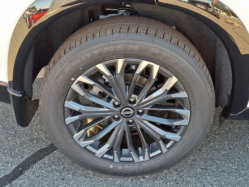 New 2026 Nissan Rogue Platinum w/ Platinum Premium Package image 5