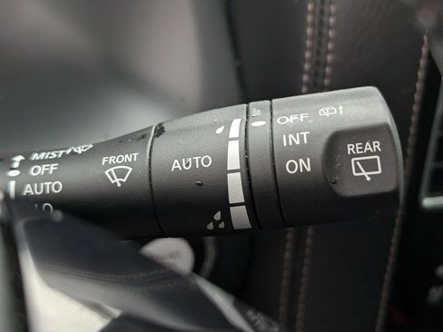 Used 2022 Nissan Armada Platinum w/ Captain's Chairs Package image 28