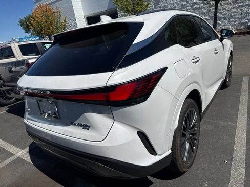 Used 2025 Lexus RX 450h AWD w/ Convenience Package image 2