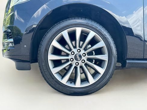 Used 2020 Lincoln Navigator L Reserve AWD/4WD image 39