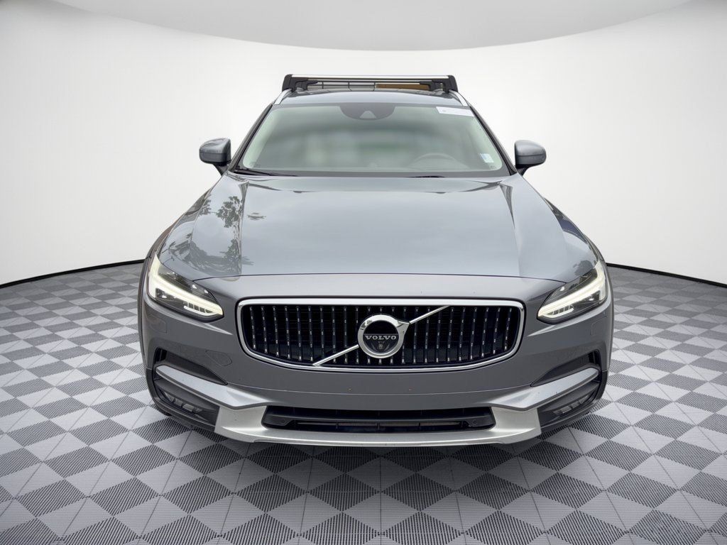 Used 2017 Volvo V90 T6 Cross Country AWD/4WD image 6