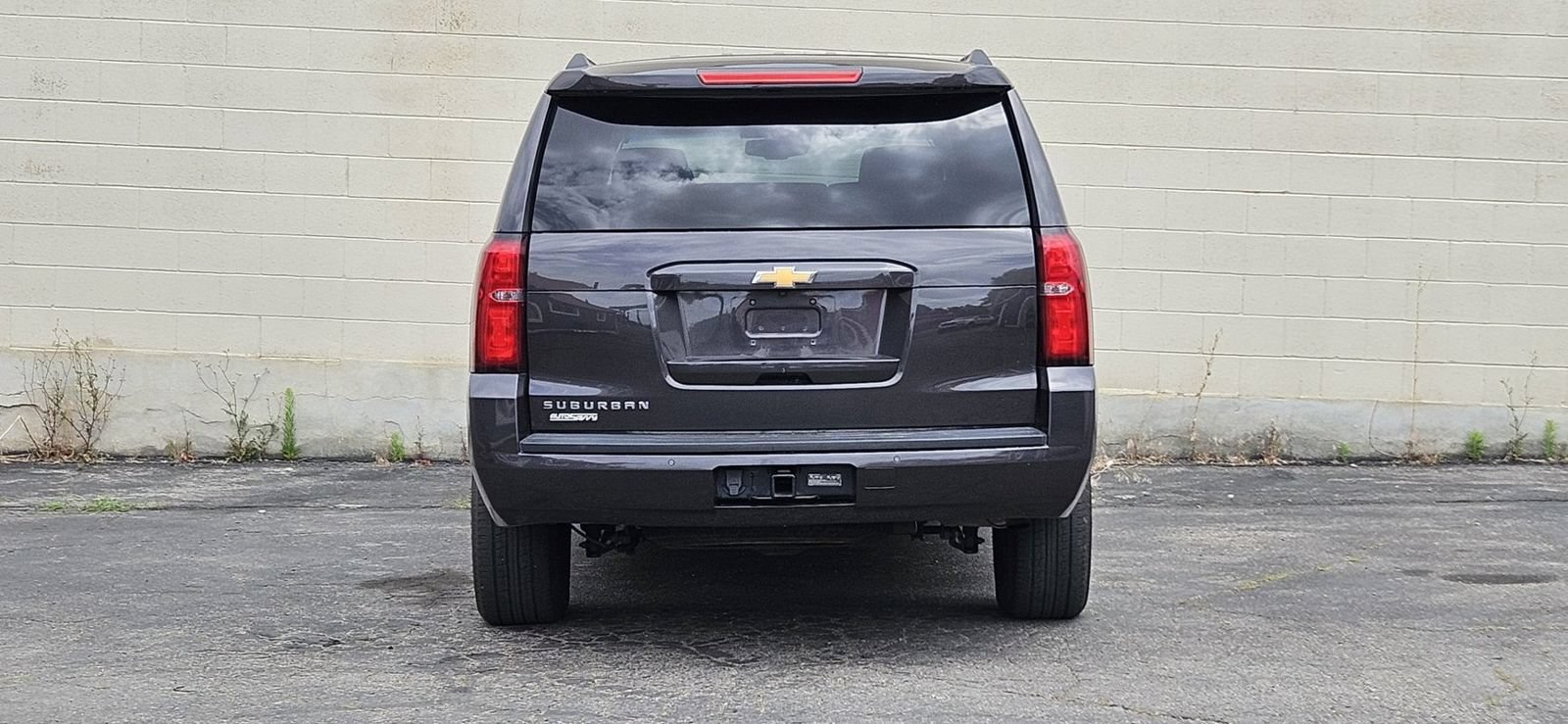 Used 2015 Chevrolet Suburban LT AWD/4WD image 4