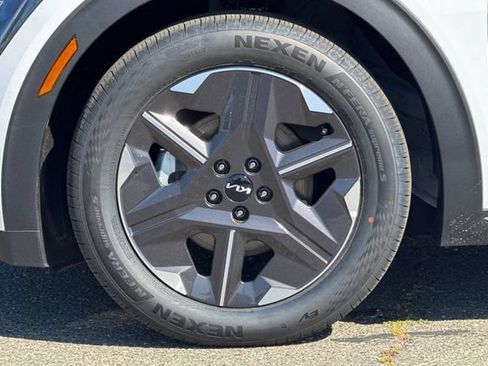 New 2026 Kia EV6 Light RWD image 35