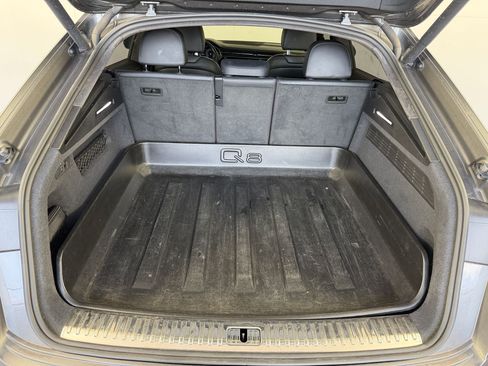 Used 2019 Audi Q8 Prestige AWD/4WD image 22