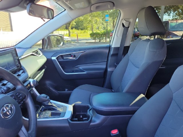 Used 2022 Toyota RAV4 XLE FWD image 19