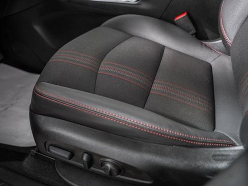 Used 2022 Chevrolet Equinox RS image 32