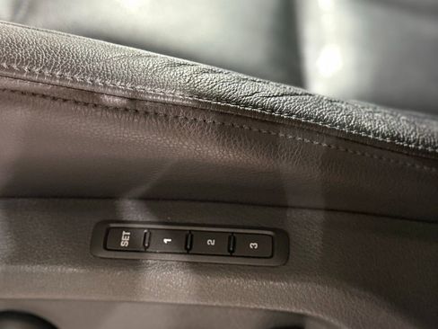 Used 2017 Volkswagen Tiguan Sport image 44