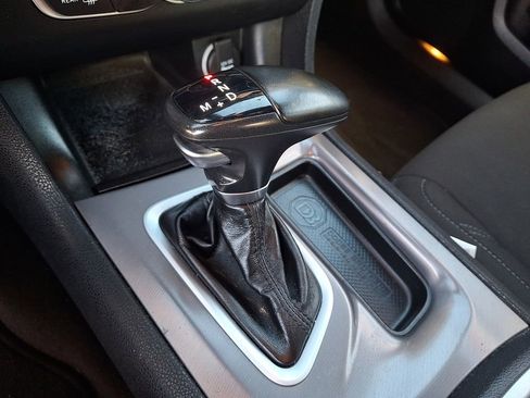 Used 2023 Dodge Charger SXT RWD image 16