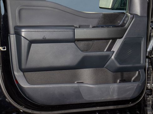 Used 2022 Ford F150 XLT w/ Equipment Group 302A High image 13