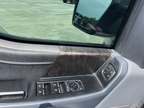 Used 2023 Ford F150 Lariat RWD image 14