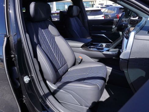 New 2026 Cadillac Escalade IQL Luxury image 12