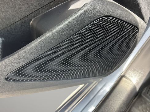 Used 2023 Toyota Corolla LE FWD image 18