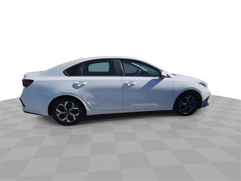 Used 2020 Kia Forte LXS image 9