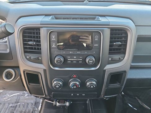 Used 2014 RAM 2500 Tradesman w/ Popular Equipment Group image 19