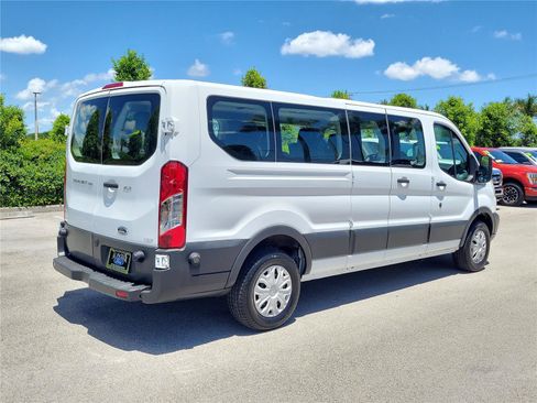 Used 2017 Ford Transit 350 XLT RWD image 7