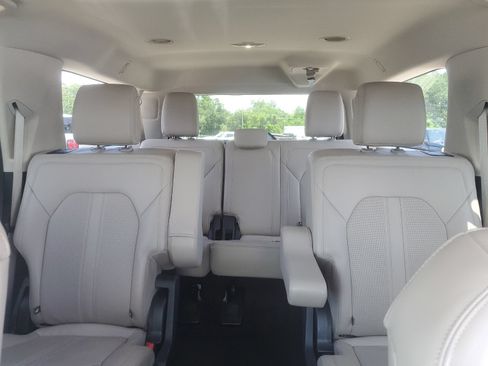 Used 2022 Ford Expedition Max Limited AWD/4WD image 9