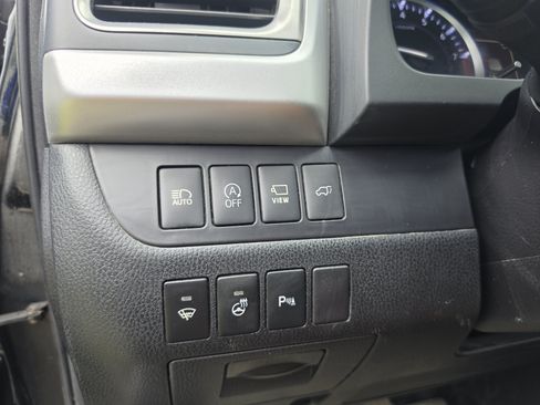 Used 2018 Toyota Highlander Limited Platinum AWD/4WD image 17
